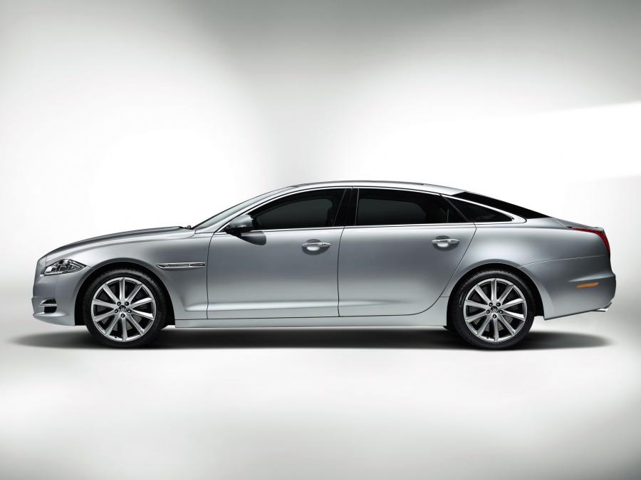  Jaguar XJL 2010 года  (UK) (фото 27 из 31)
